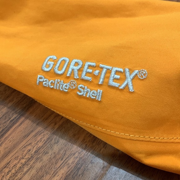 Marmot GORE-TEX Paclite Shell Rain Jacket - MENS SIZE MEDIUM - Picture 2 of 16